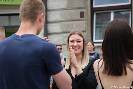 Po dveh letih Kamnik danes v znamenju maturantske četvorke (34)